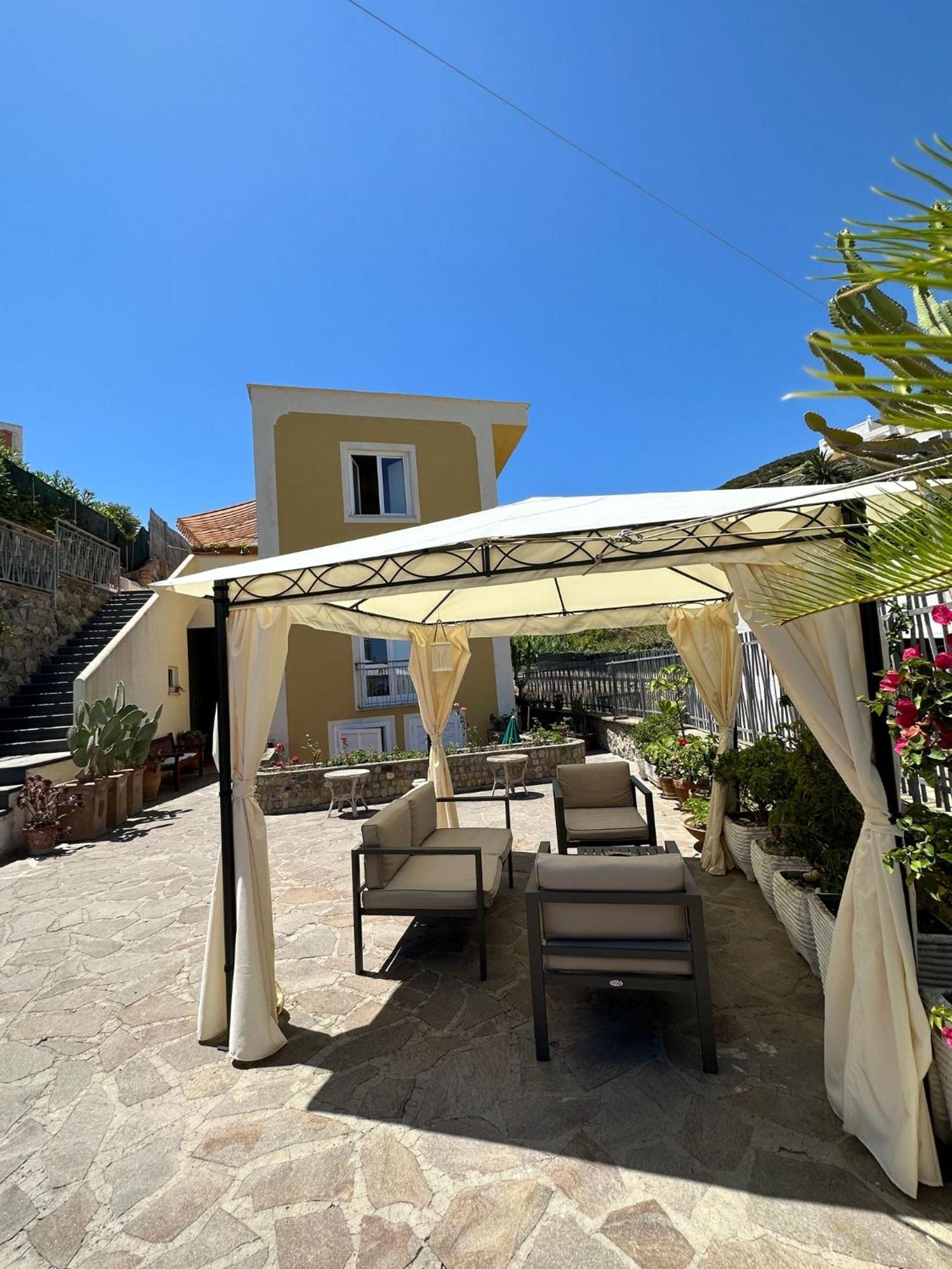 Ponza Inn- Casa Giovanna Екстер'єр фото