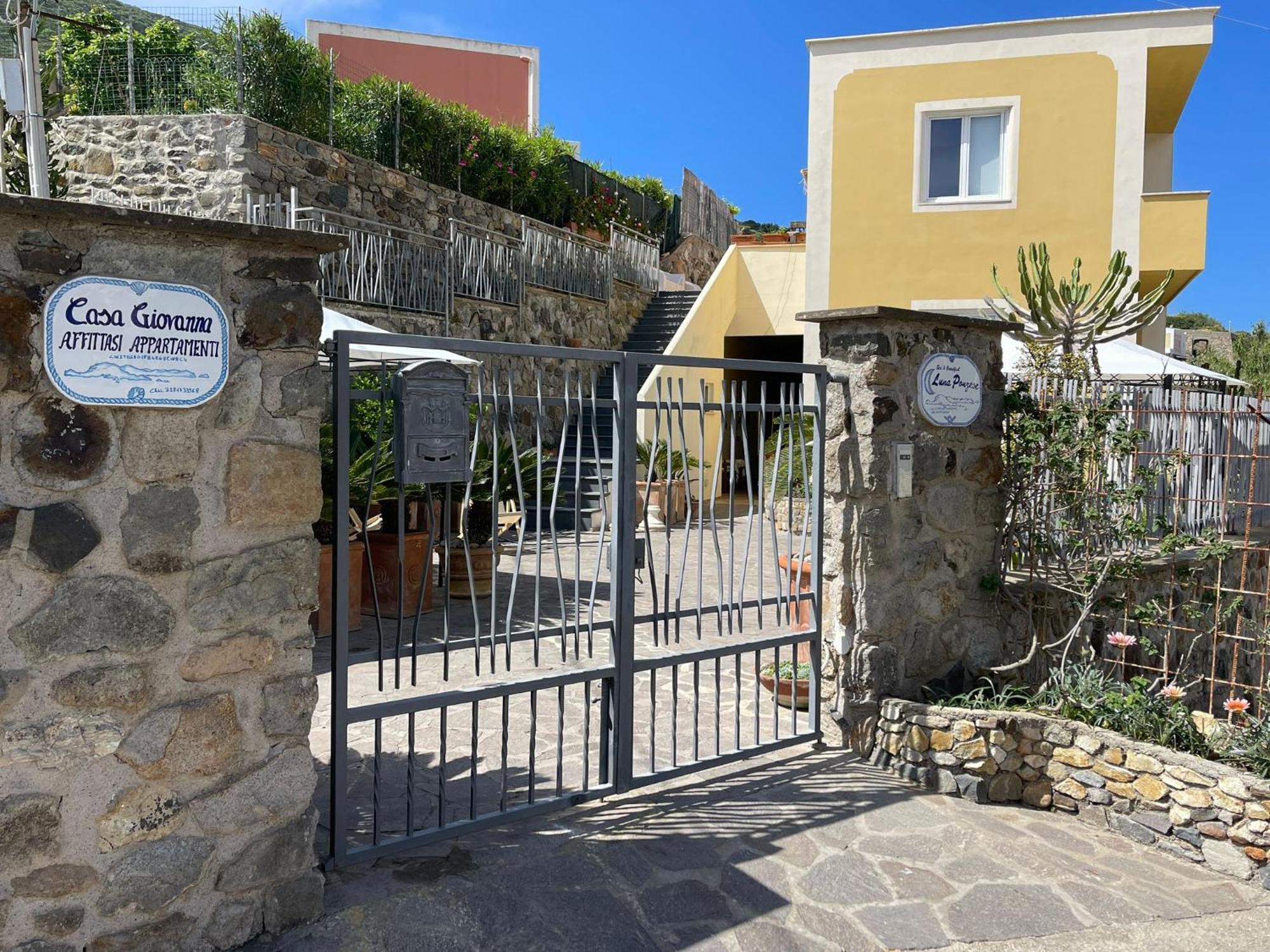 Ponza Inn- Casa Giovanna Екстер'єр фото